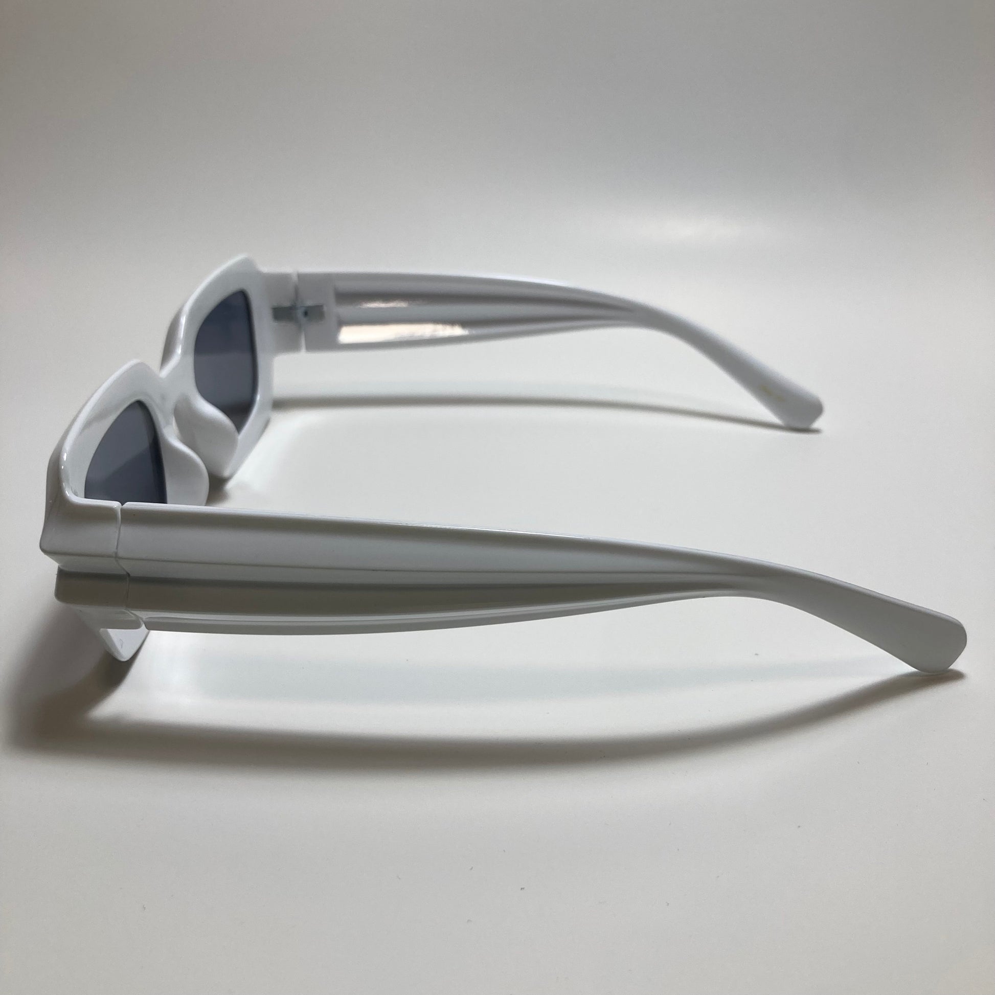 womens white and black chunky frame sunglasses