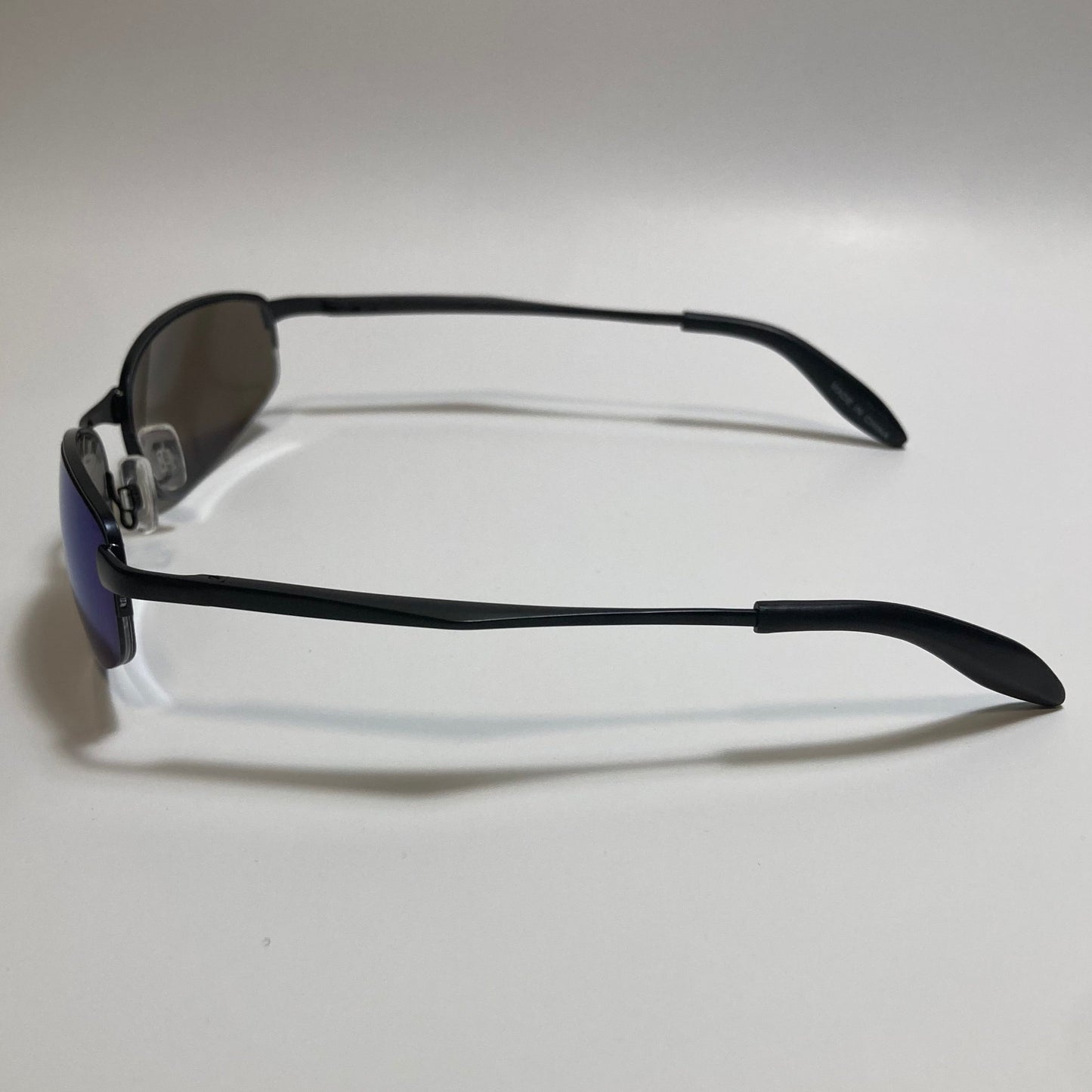 mens and womens black and blue mirrored metal frame wrap y2k sunglasses
