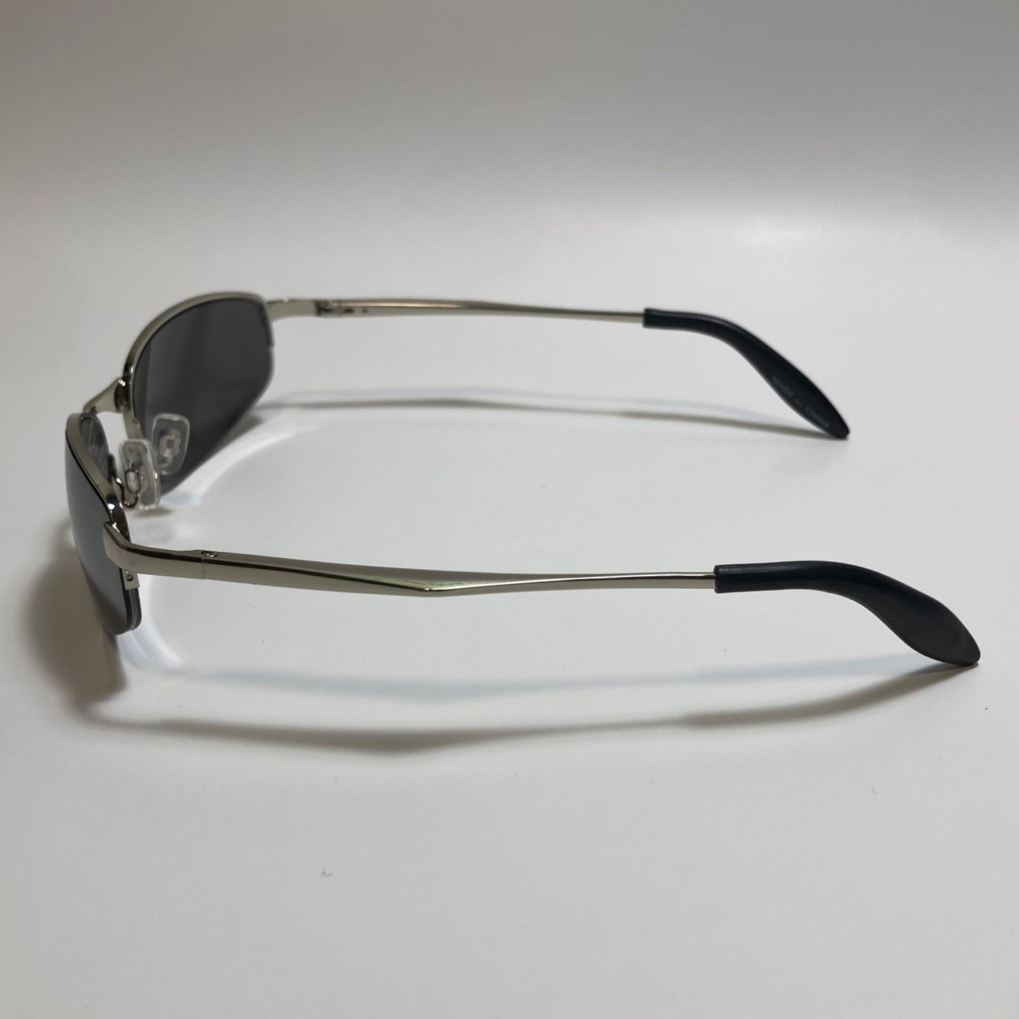 mens and womens silver mirrored metal frame wrap y2k sunglasses