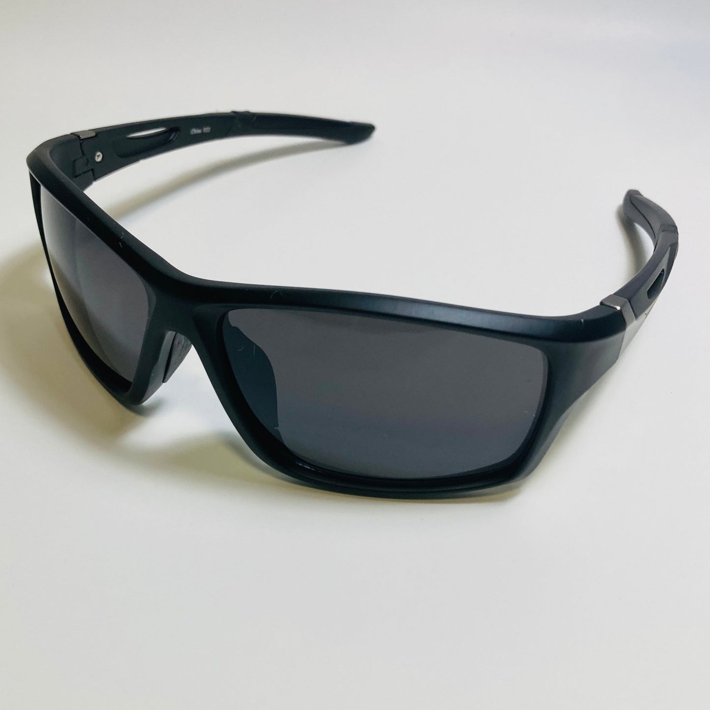 mens black wraparound sunglasses