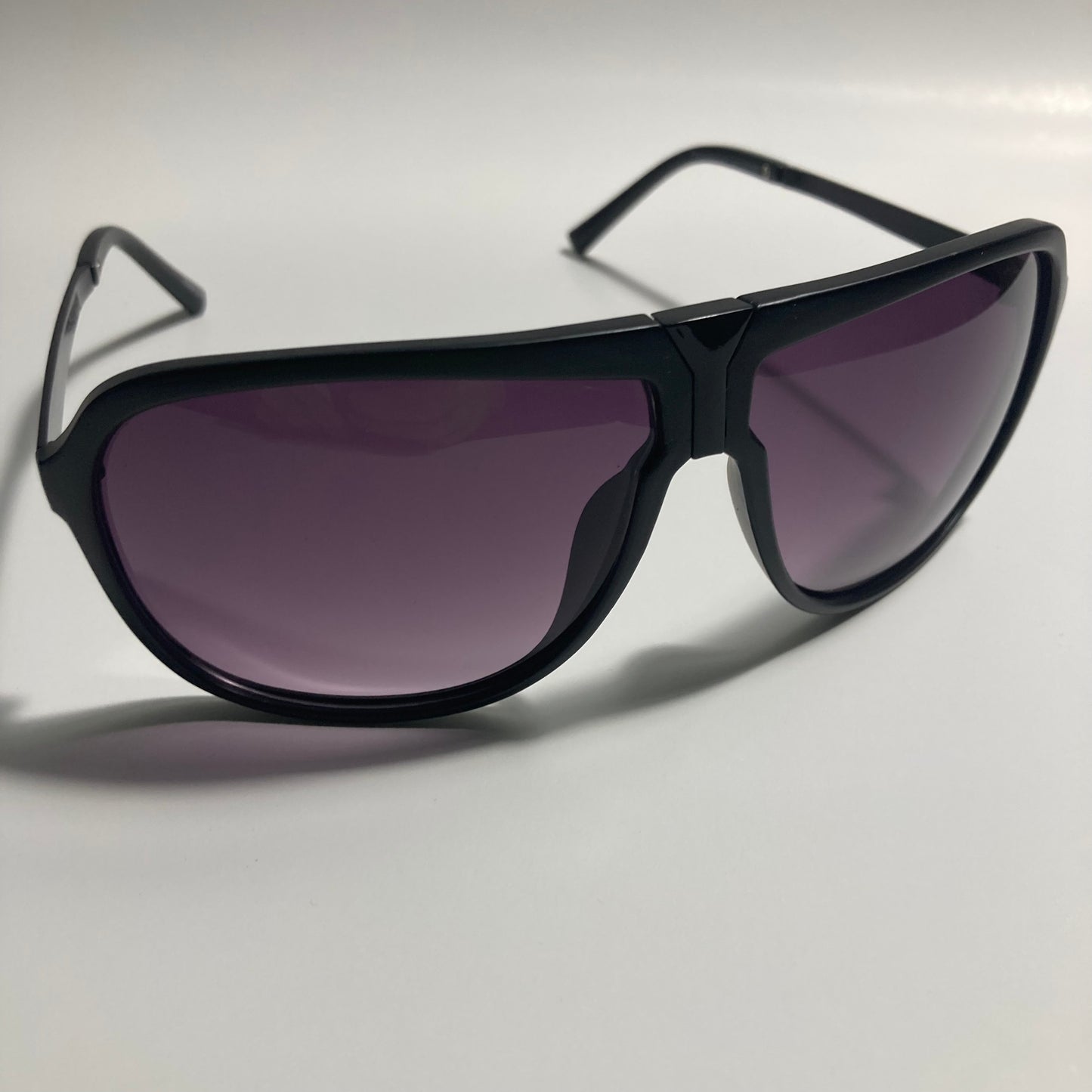 mens and womens black aviator sunglasses