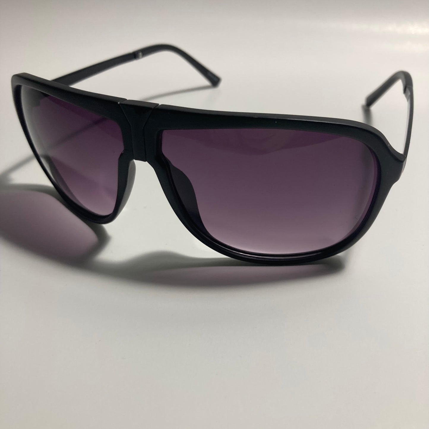 mens and womens black aviator sunglasses
