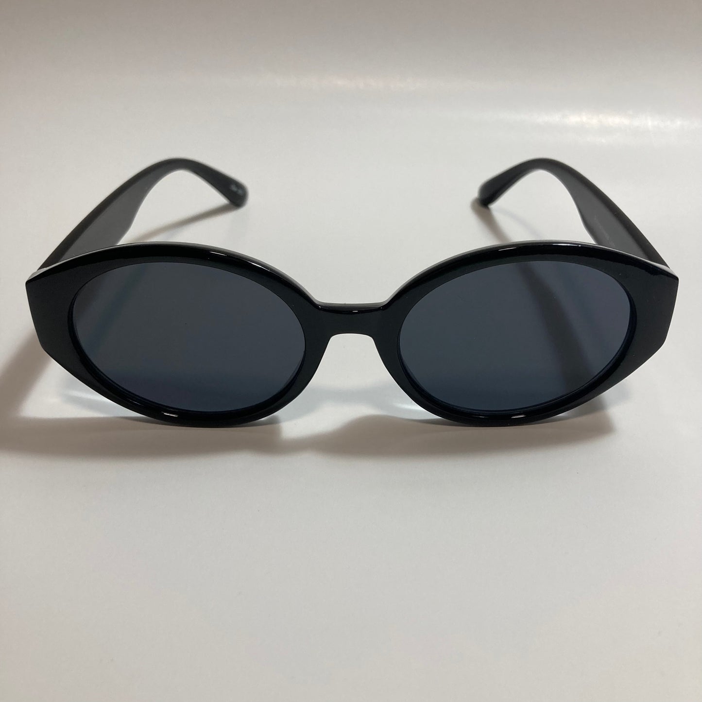 black womens round sunglasses