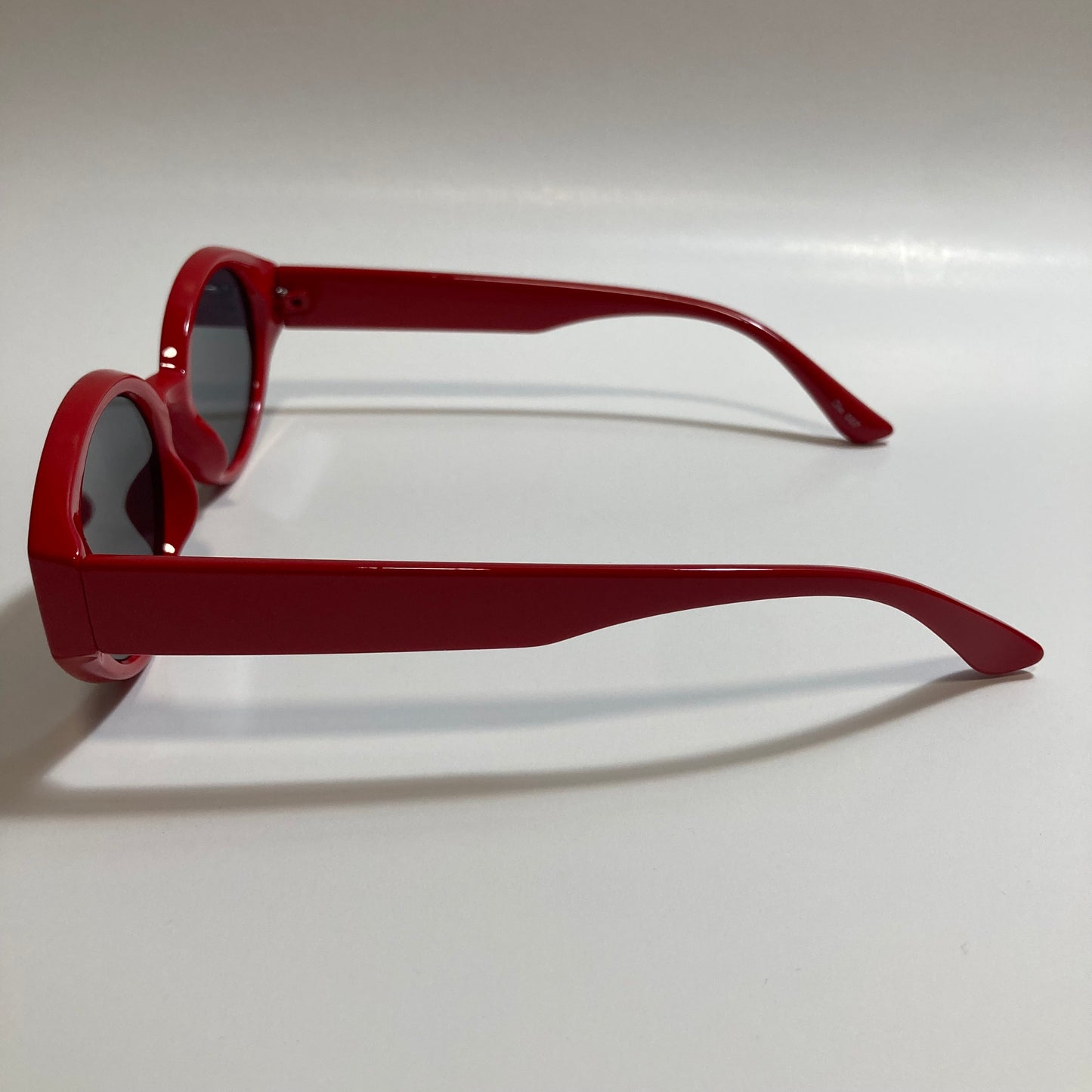 red and black womens round sunglasses