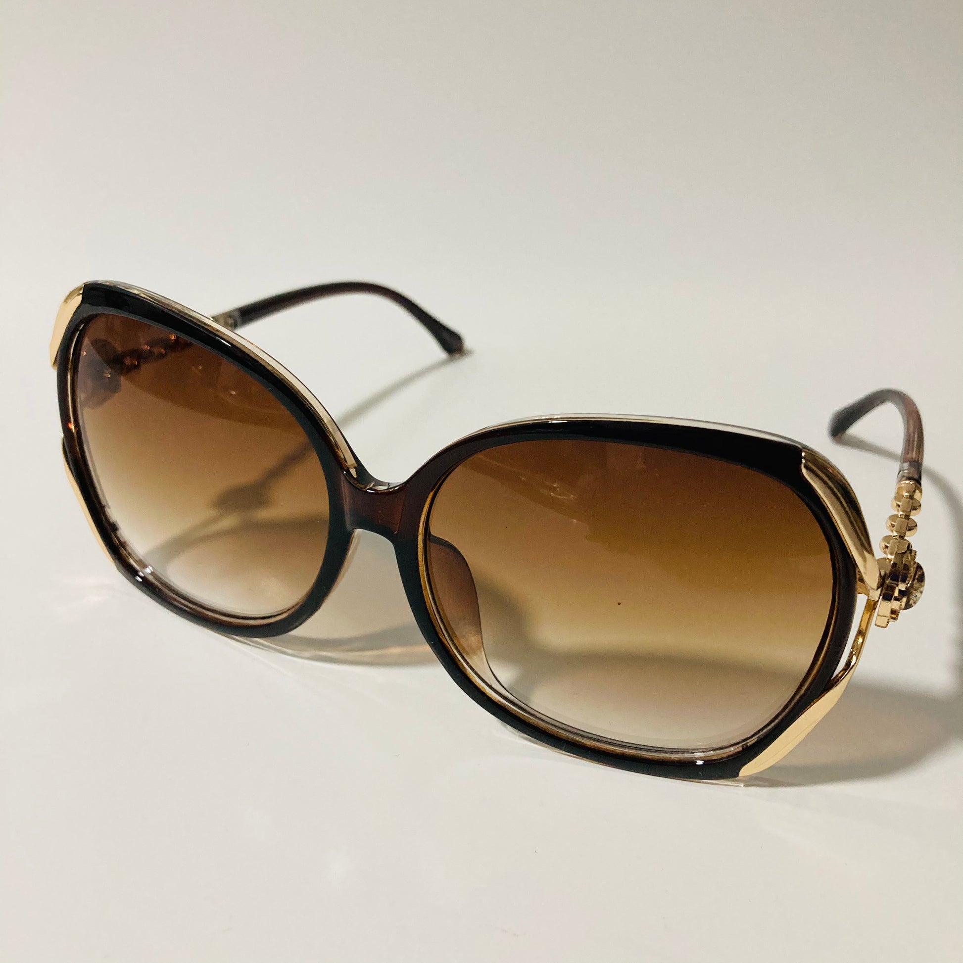 womens brown and gold oversize sunglasses