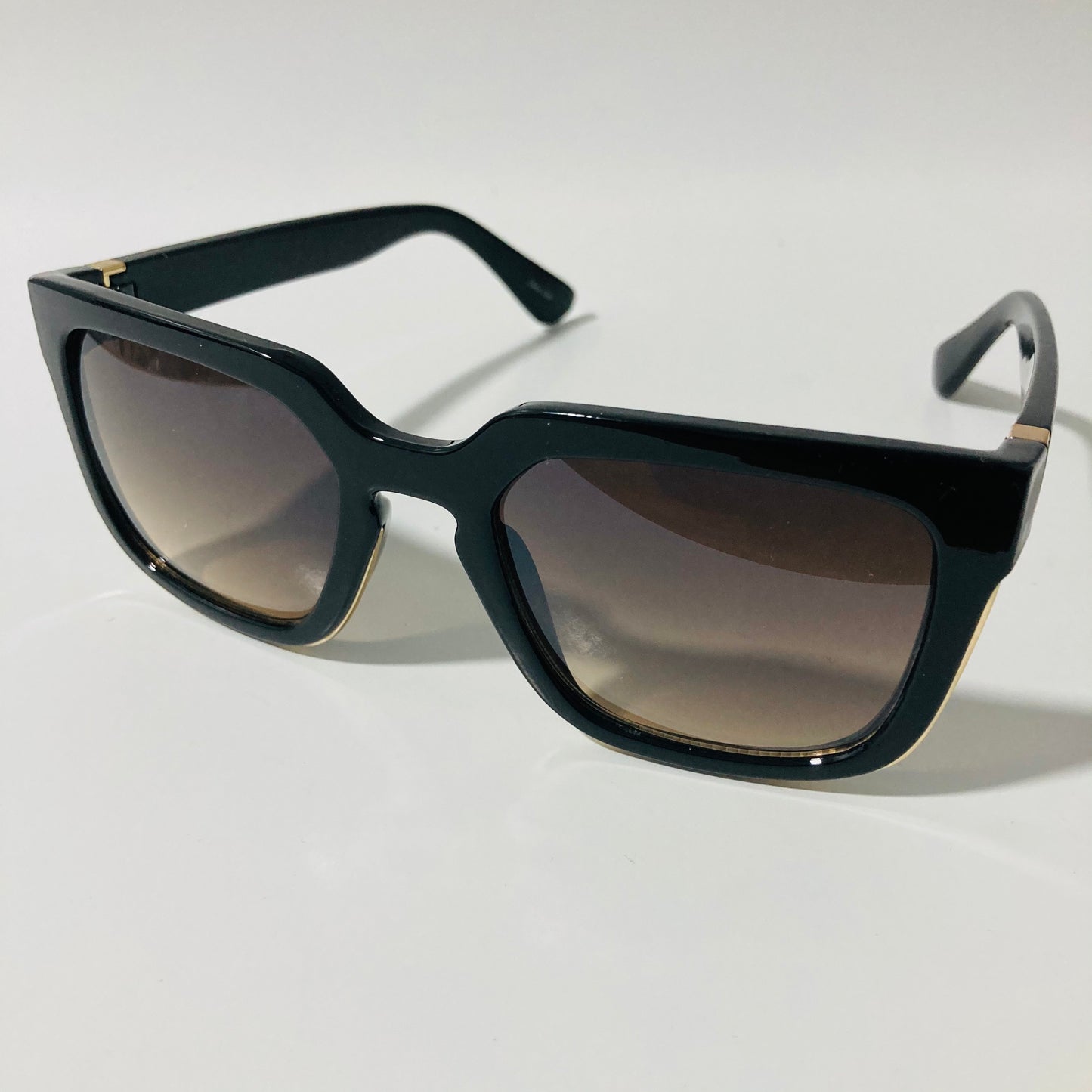 mens and womens black square sunglasses