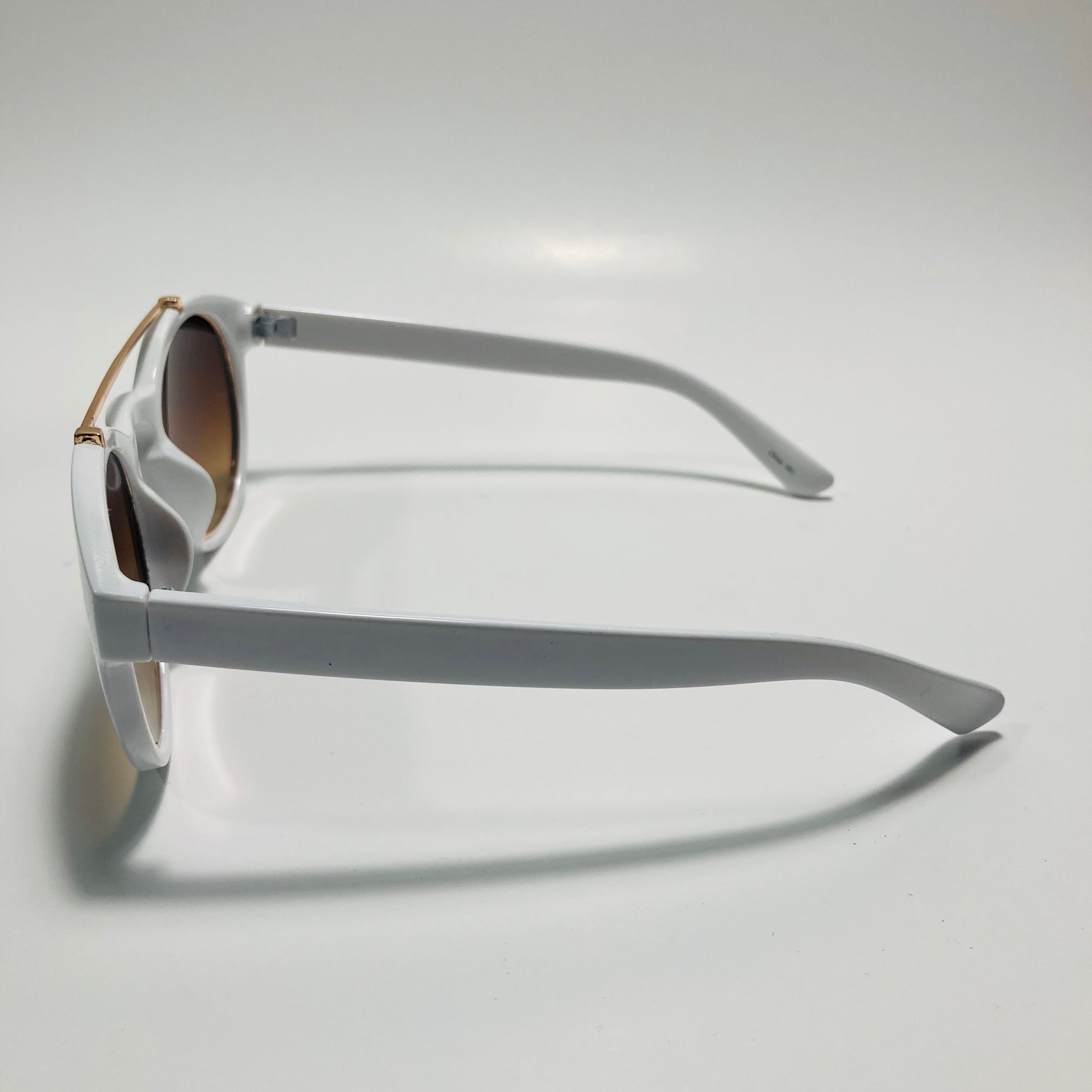 Keywords: Tortoise Sunglasses, Gold Sunglasses, Italian Sunglasses, Chic Sunglasses, Affordable Sunglasses, Cheap Sunglasses, Round Sunglasses, Circular Sunglasses, Circle Sunglasses, Gradient Lens Sunglasses, Ombre Lens Sunglasses, Tiger Sunglasses, White Sunglasses, Silver Sunglasses, New York Sunglasses, NYC Sunglasses, Shade Phreak Sunglasses, Shade Phreak, The Alegrissimo Sunglasses, Italian Design Sunglasses, Shade Phreak Sunglasses Company, Shade Phreak Sunglass Co.