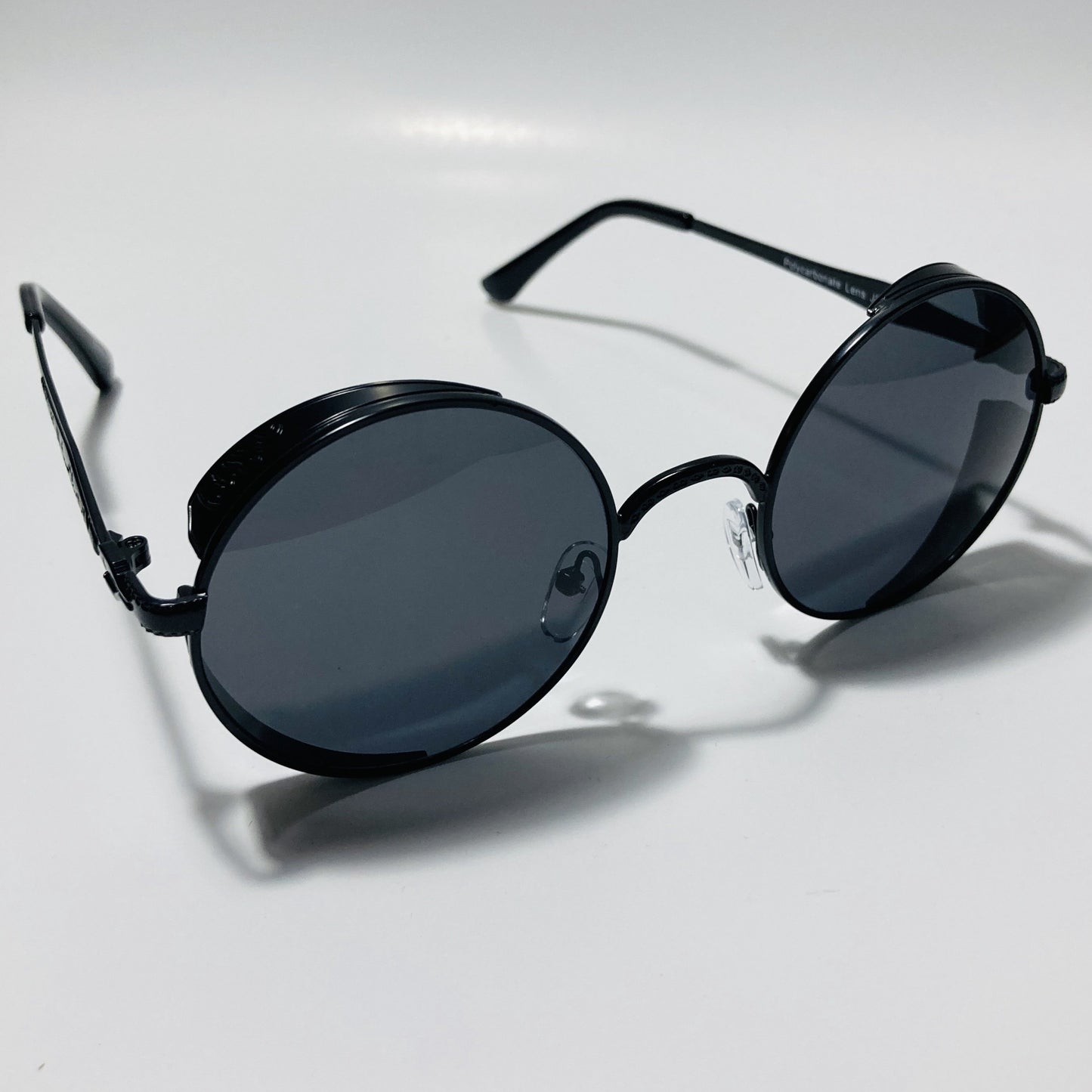 men and women black round steampunk sunglasses