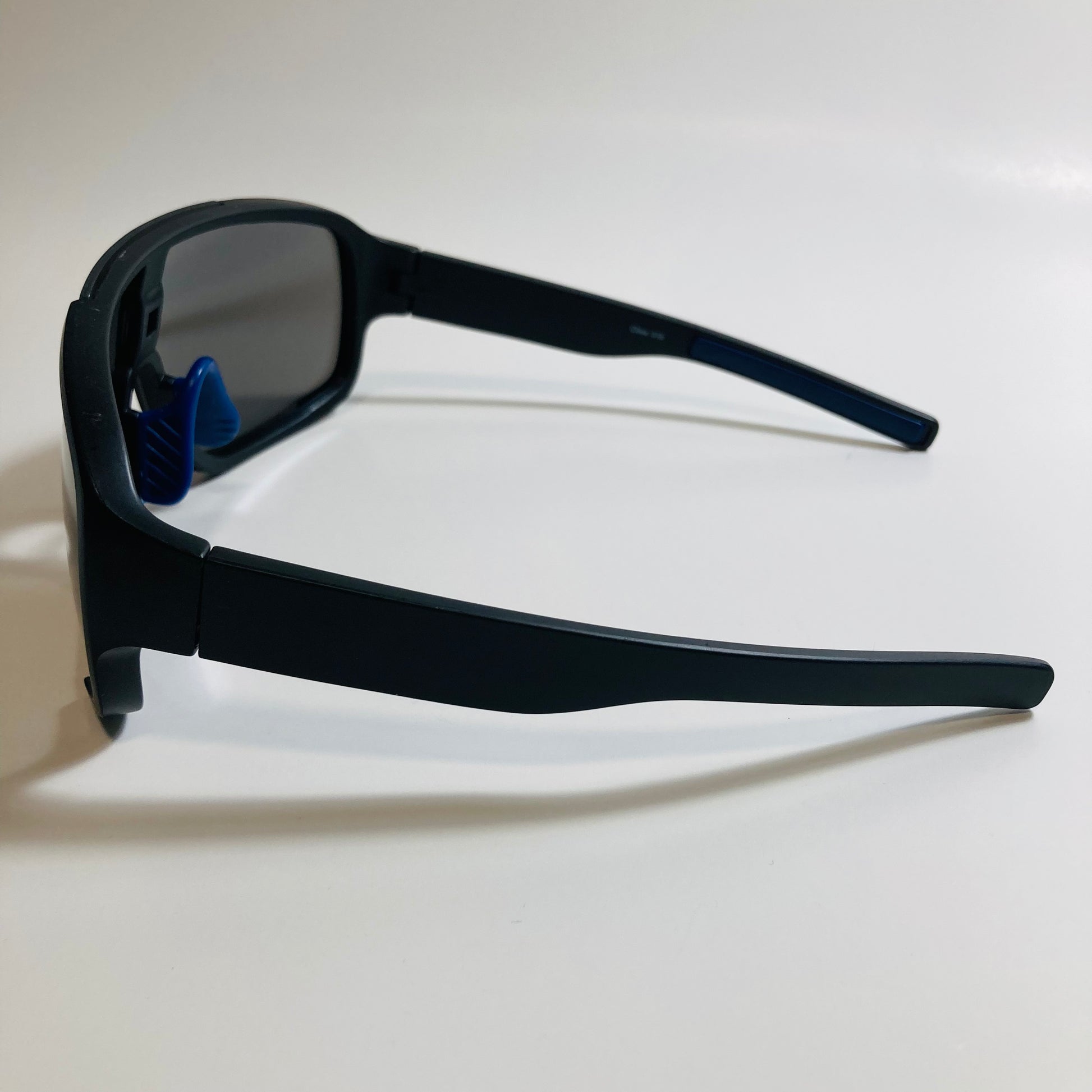 mens and womens black and blue mirrored macho man  sunglasses
