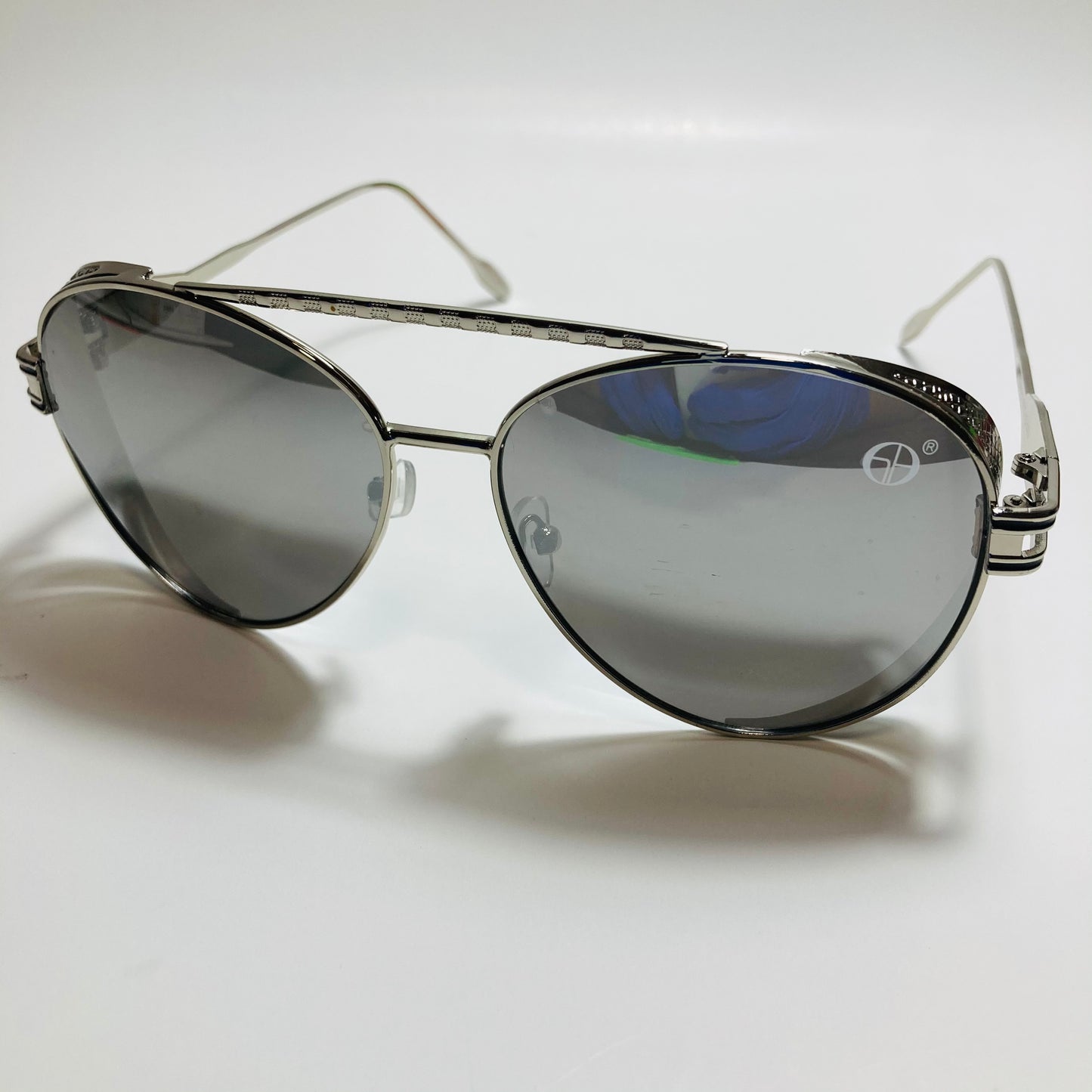 Mens and Womens metal aviator sunglasses silver with mirror lenses