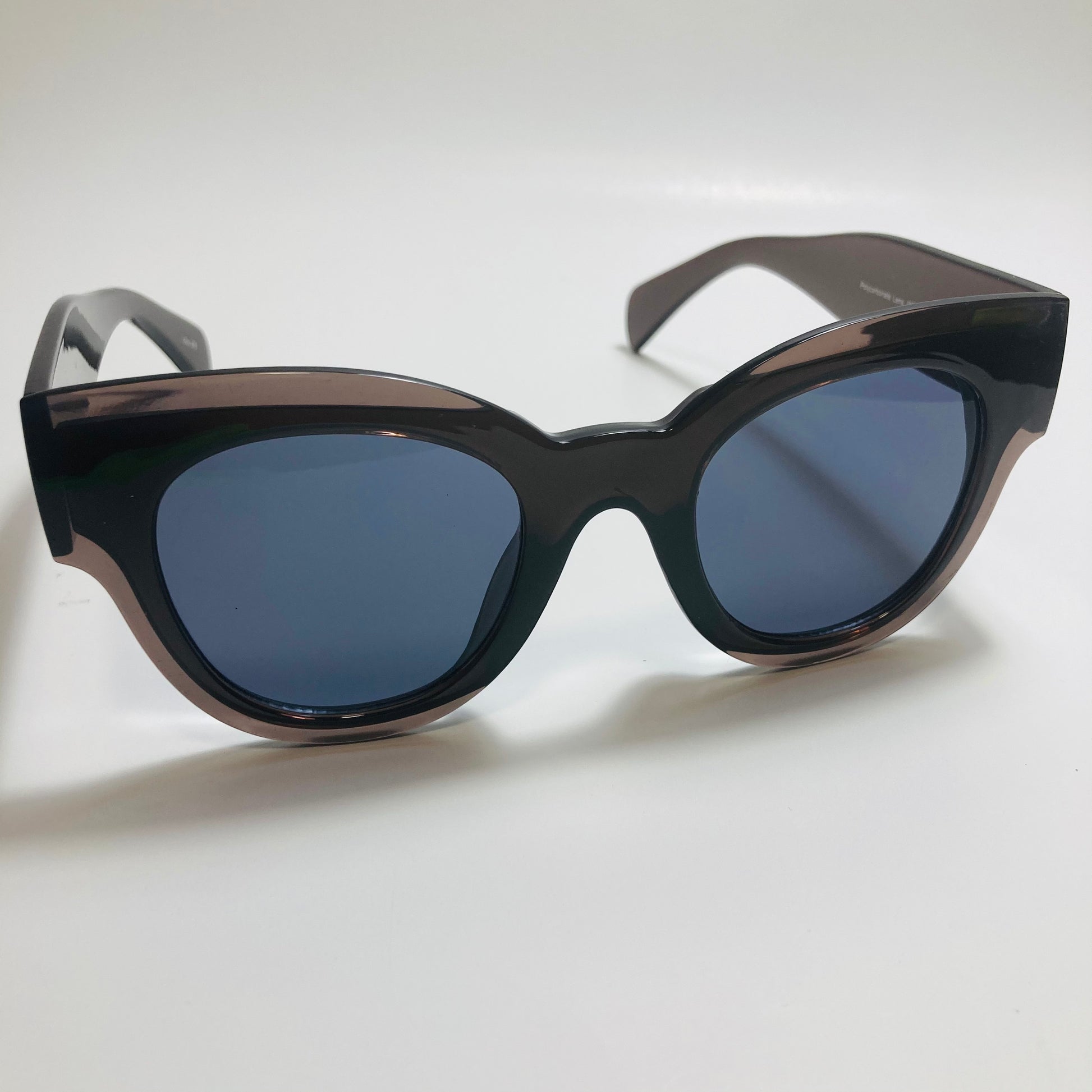 black womens round oversize sunglasses