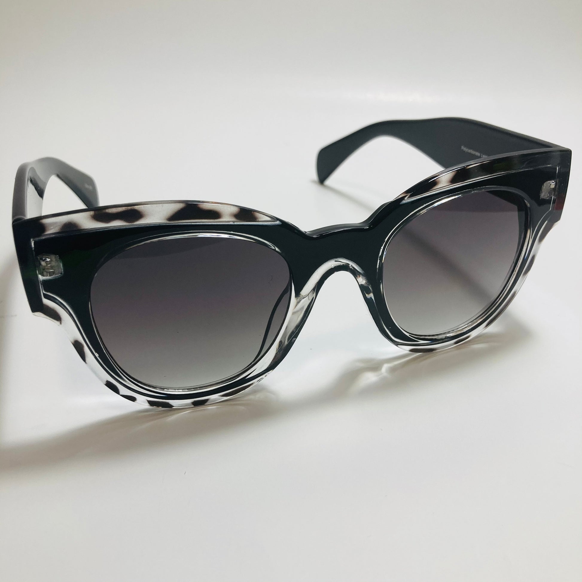 black womens round oversize sunglasses