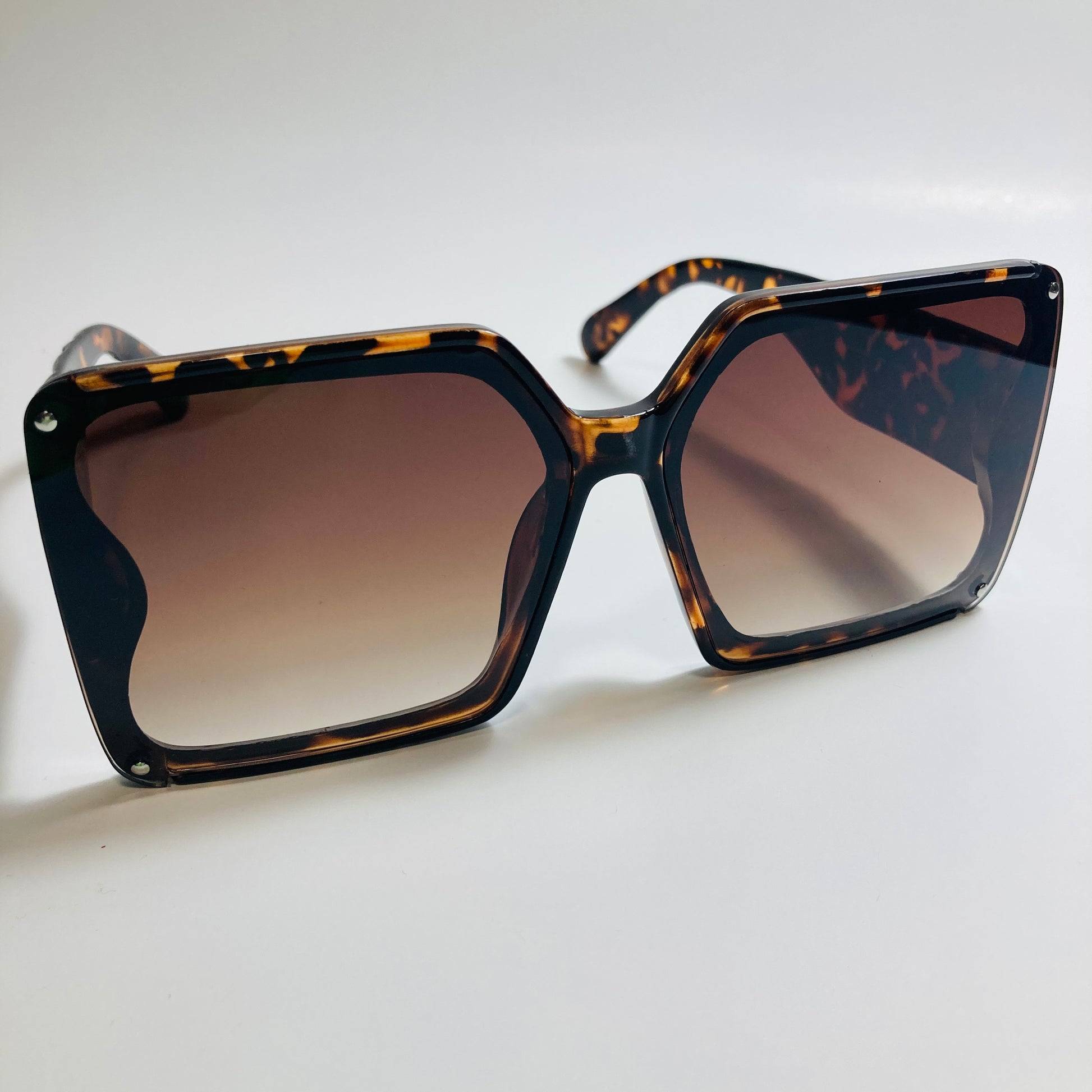 womens brown square oversize sunglasses