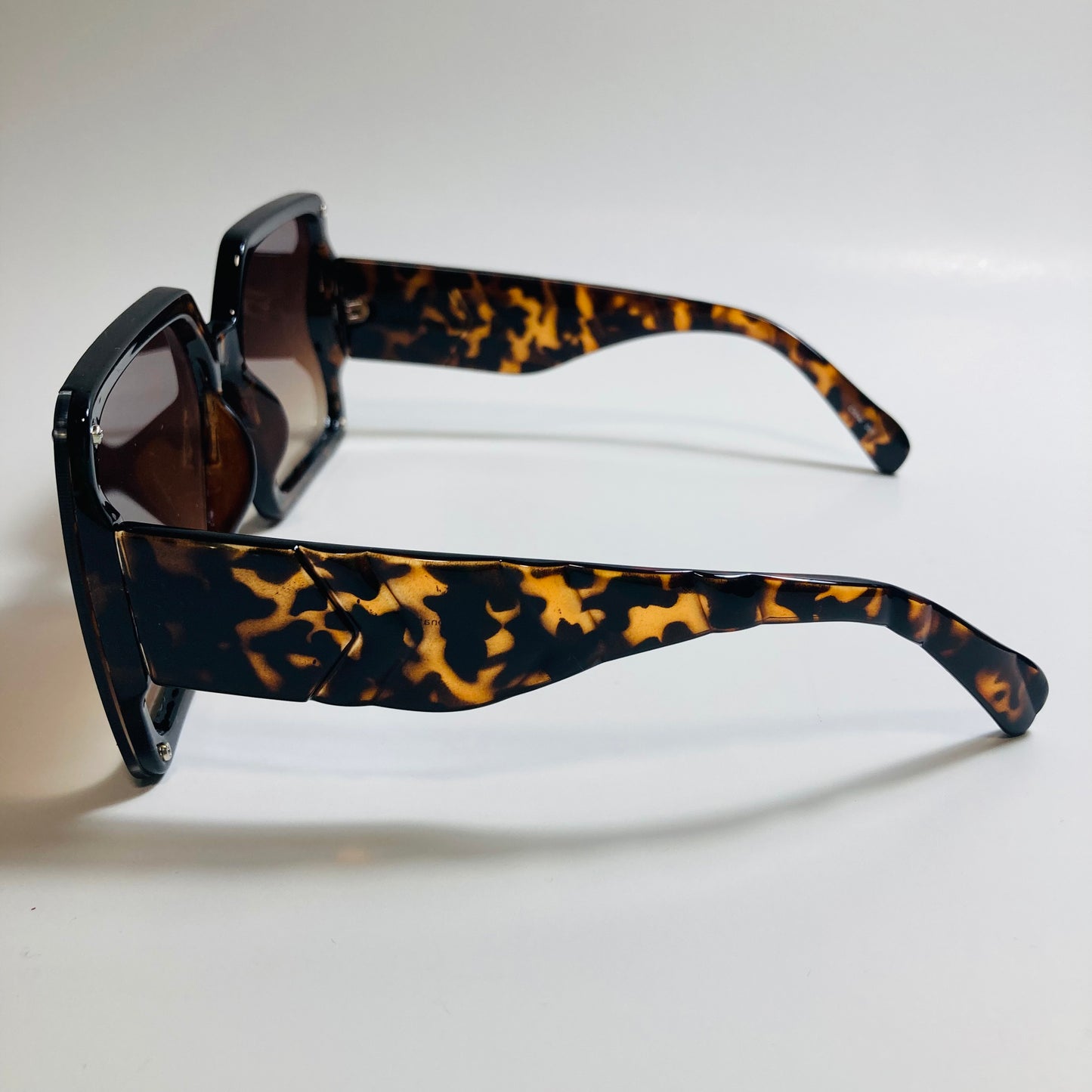 womens brown square oversize sunglasses