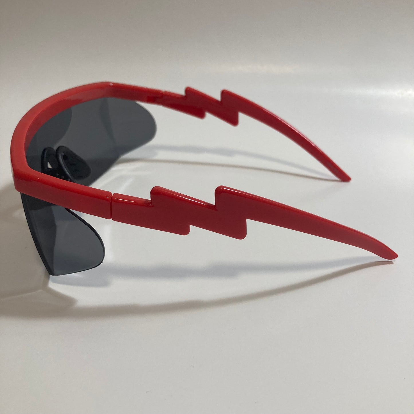 mens black and red sport sunglasses