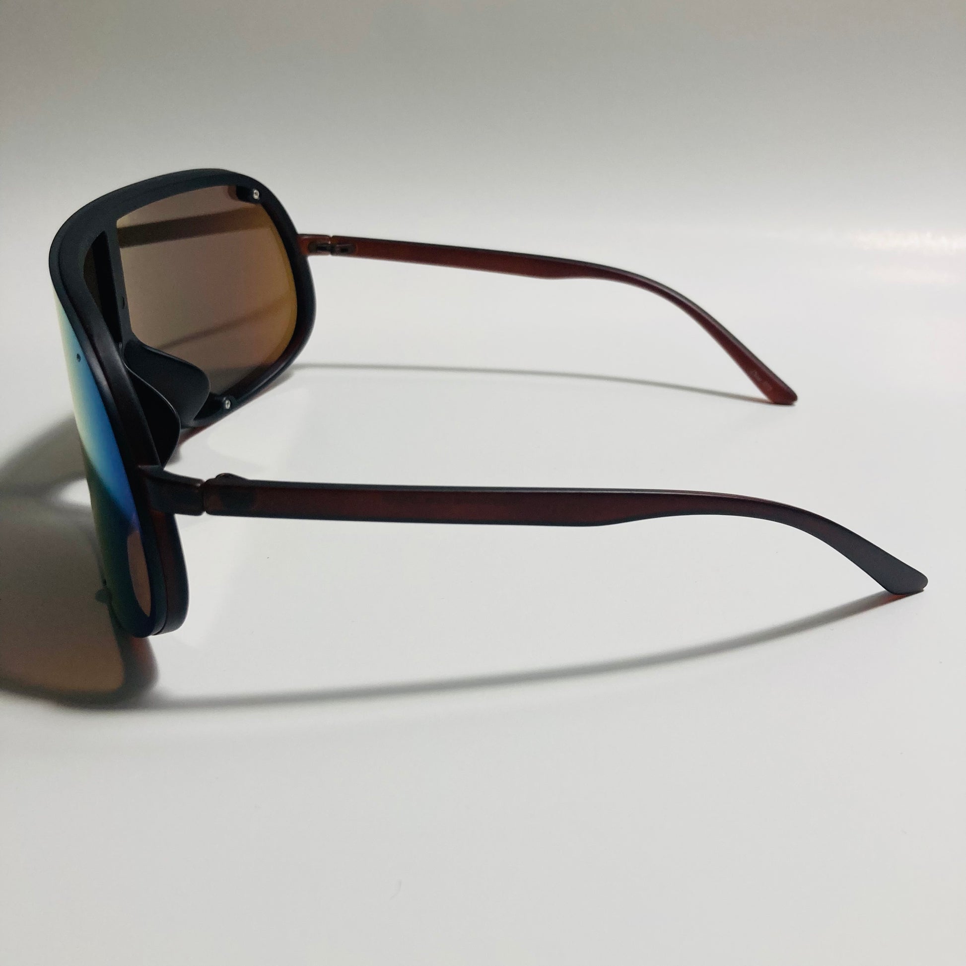 mens and womens yellow mirrored shield sunglasses