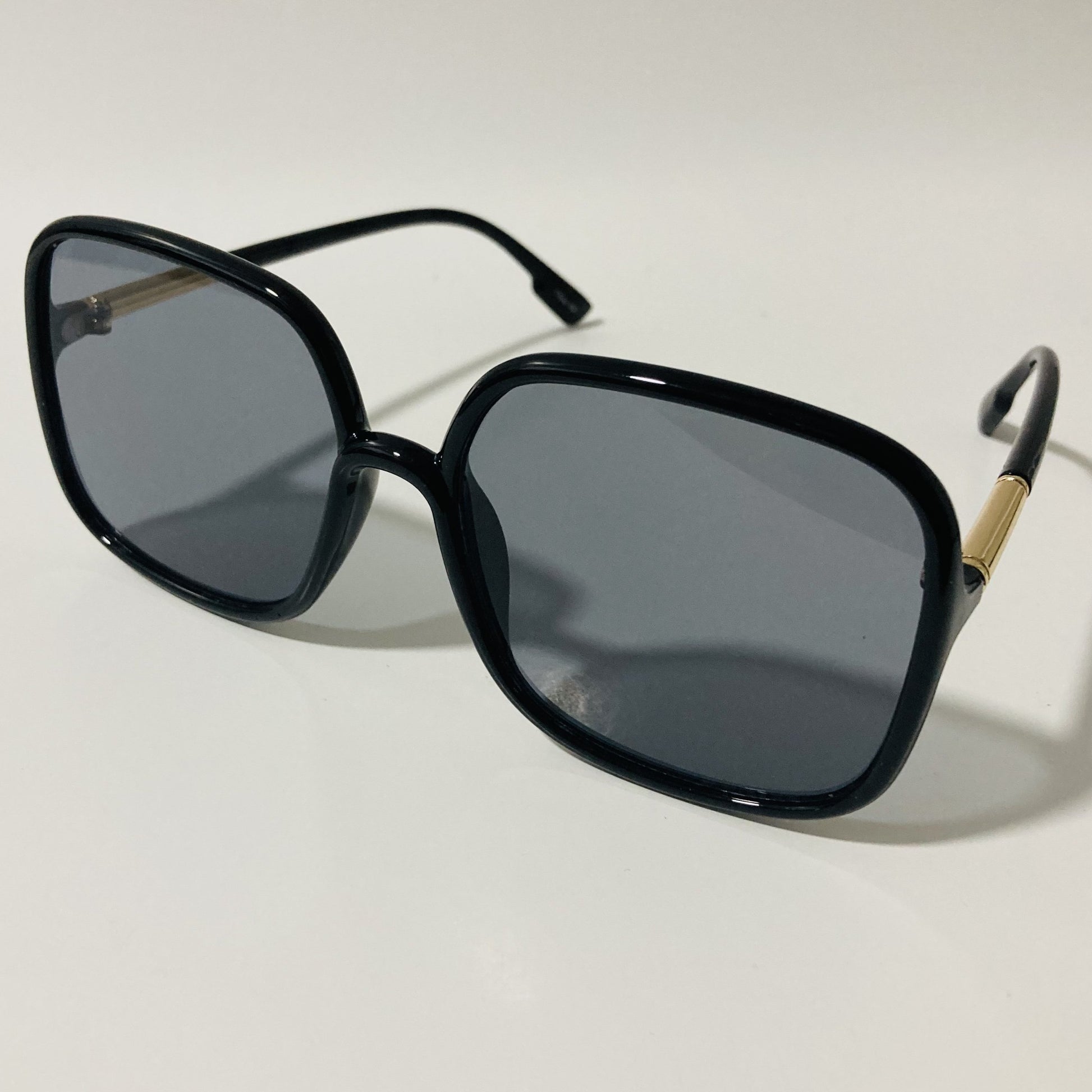 womens black square oversize sunglasses