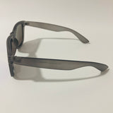 The Polarized Shadefarer