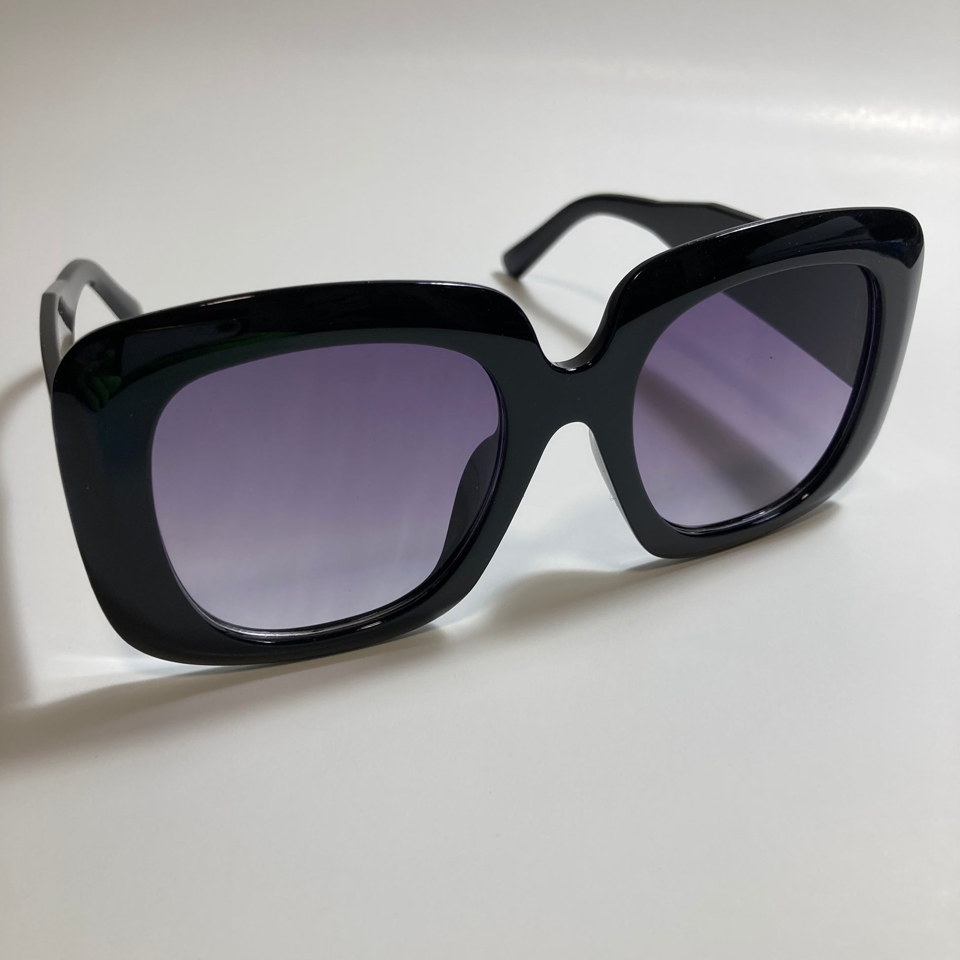 womens black oversize square sunglasses