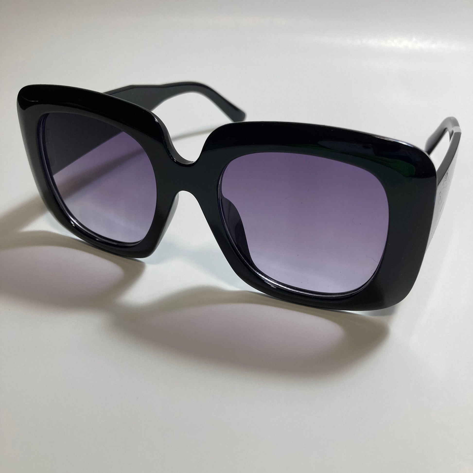 womens black oversize square sunglasses