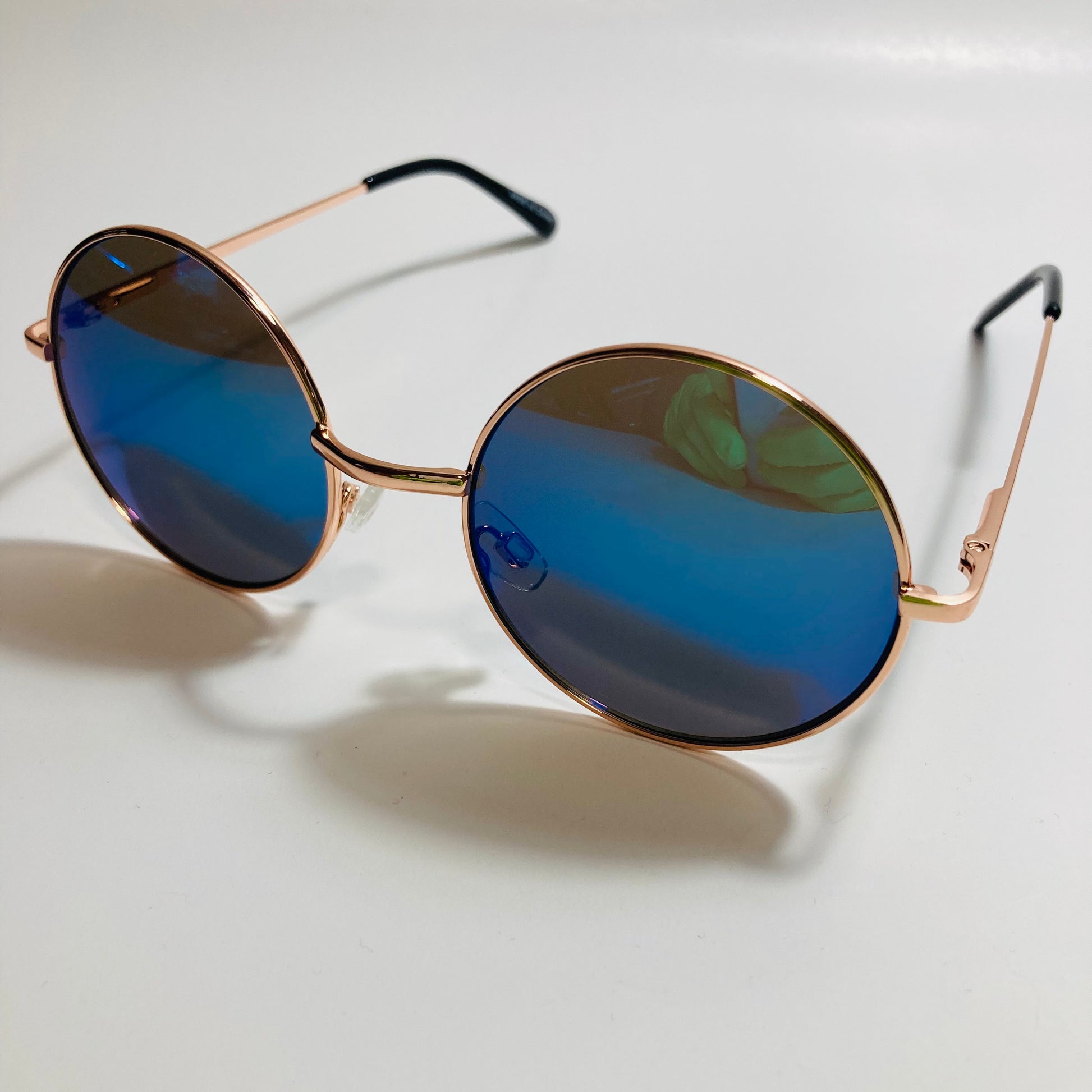mens and womens gold and blue mirrored round sunglasses