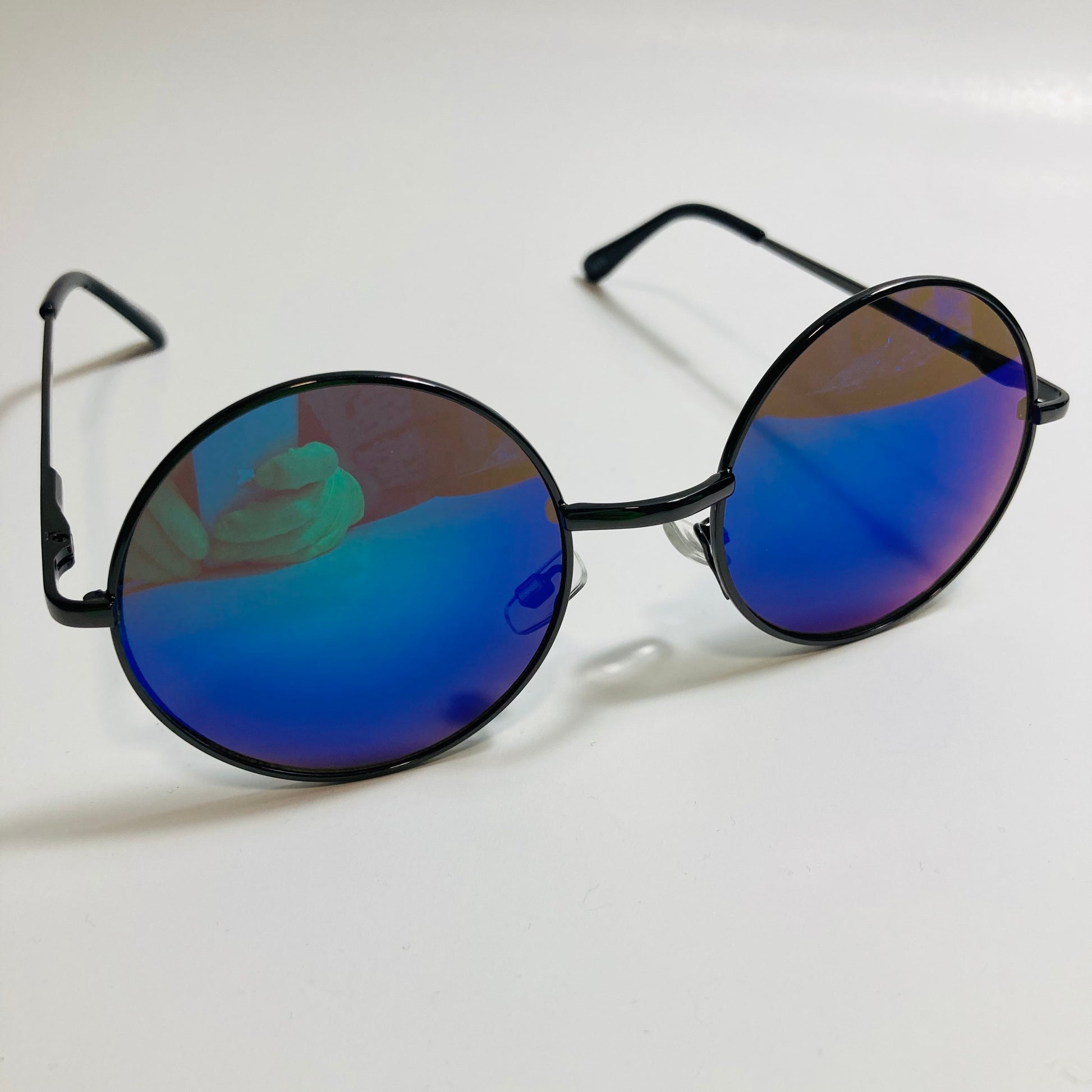 mens and womens black and blue mirrored round sunglasses