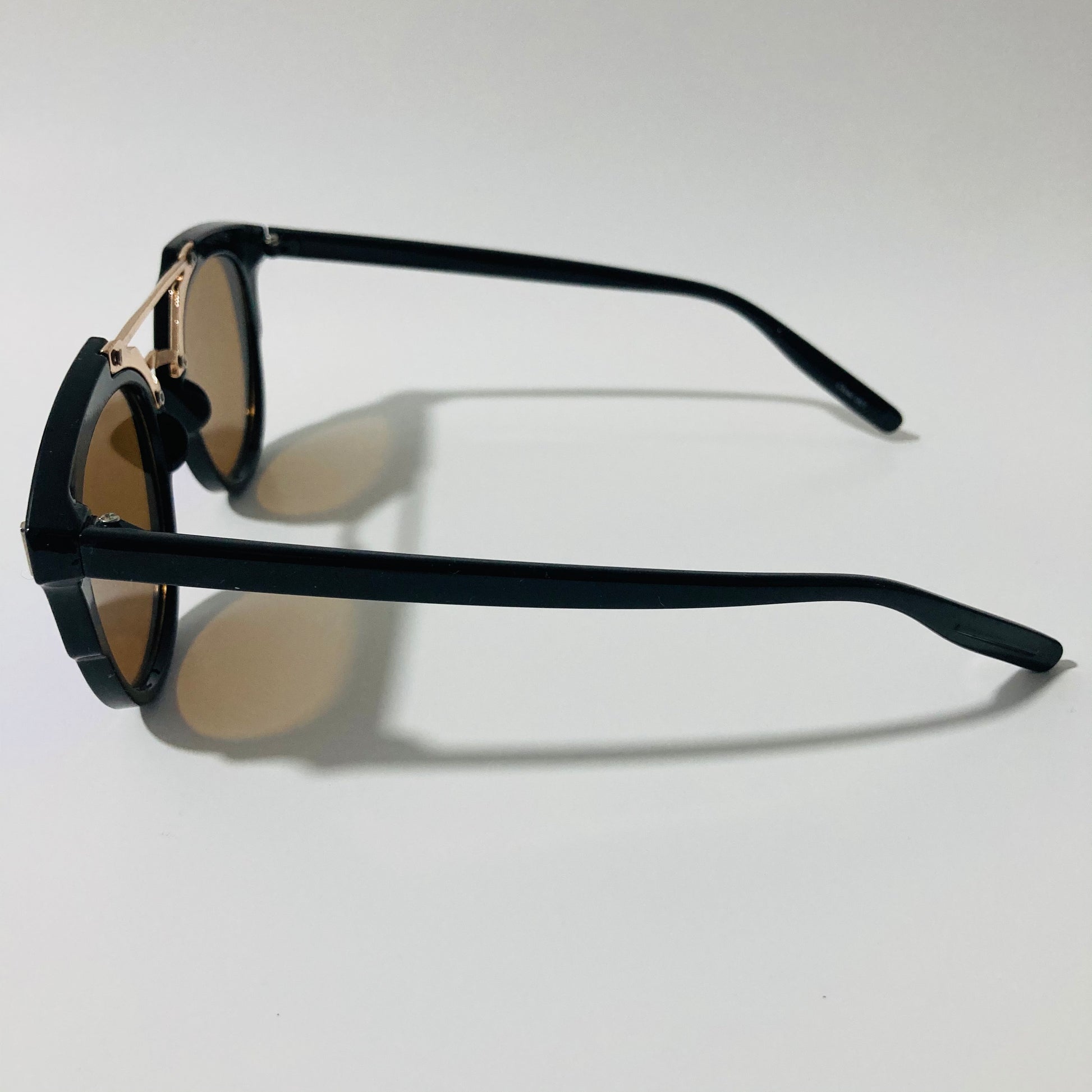 mens and womens black blue and gold mirrored round sunglasses with crossbar