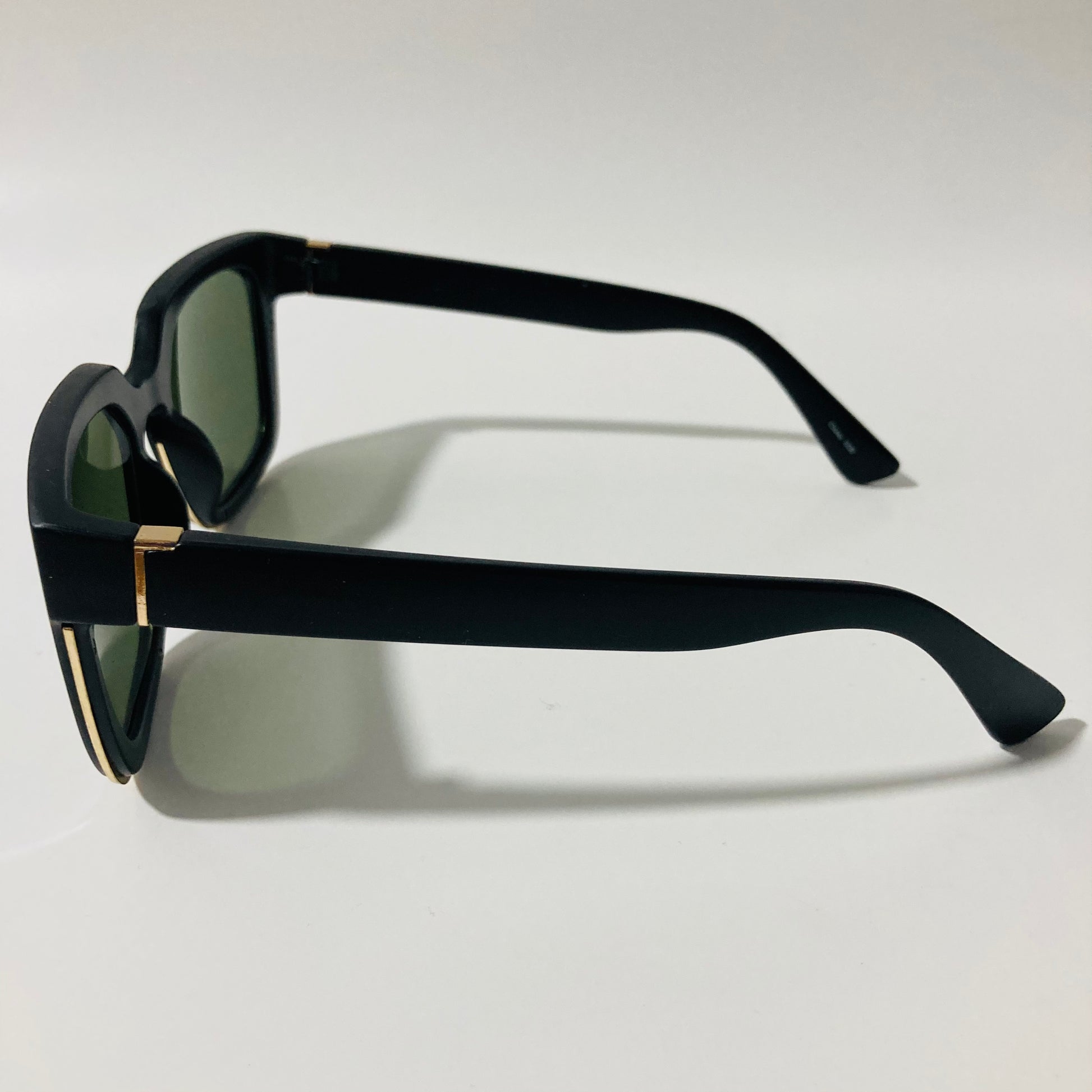 mens and womens black and green square sunglasses