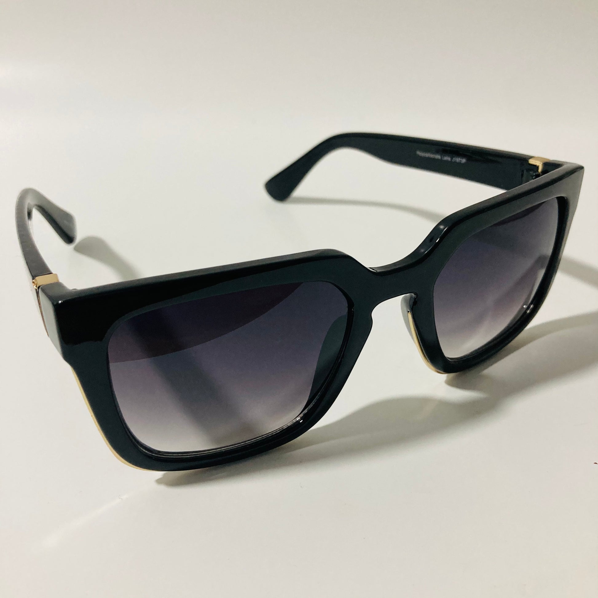 mens and womens black square sunglasses