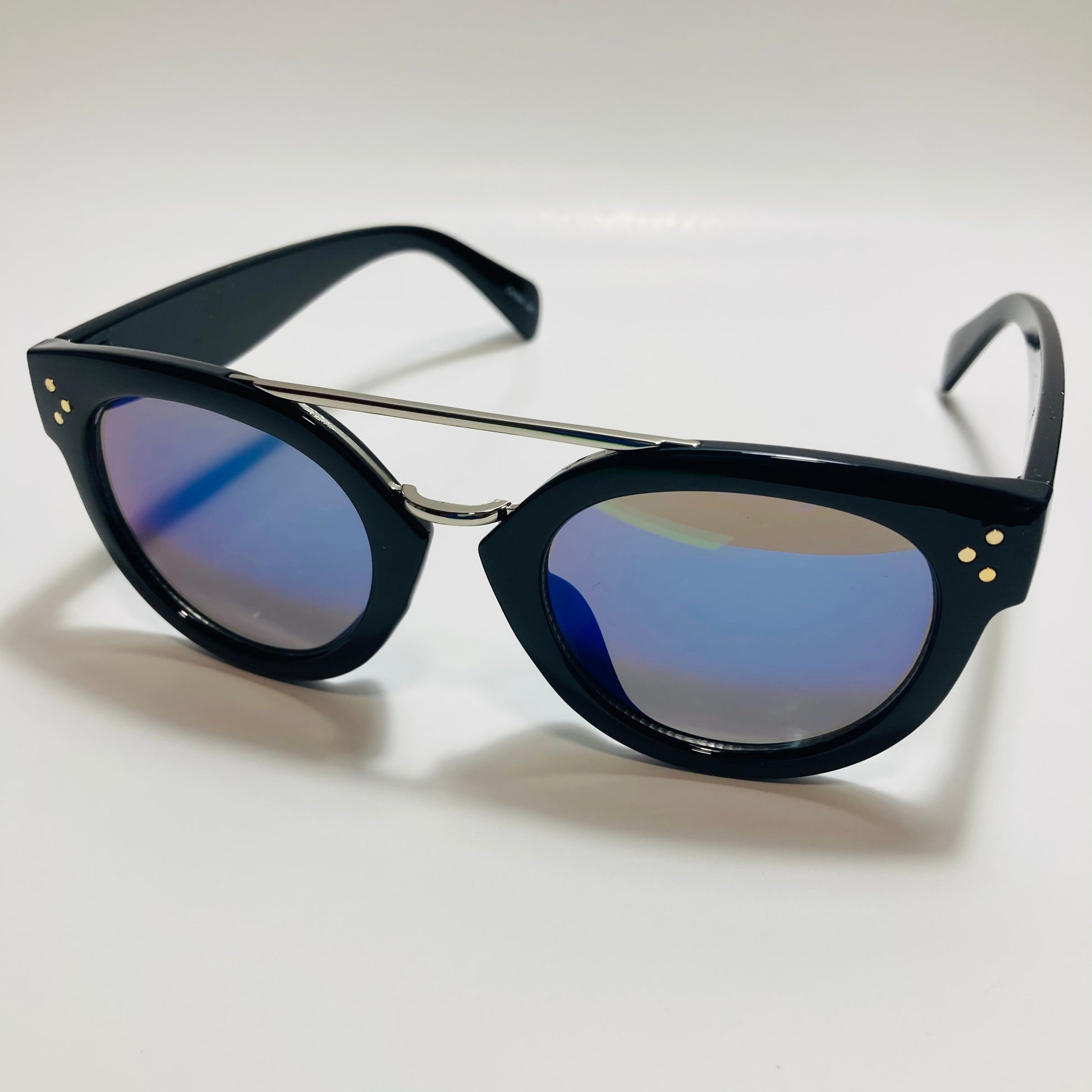 womens blue and black mirrored round sunglasses