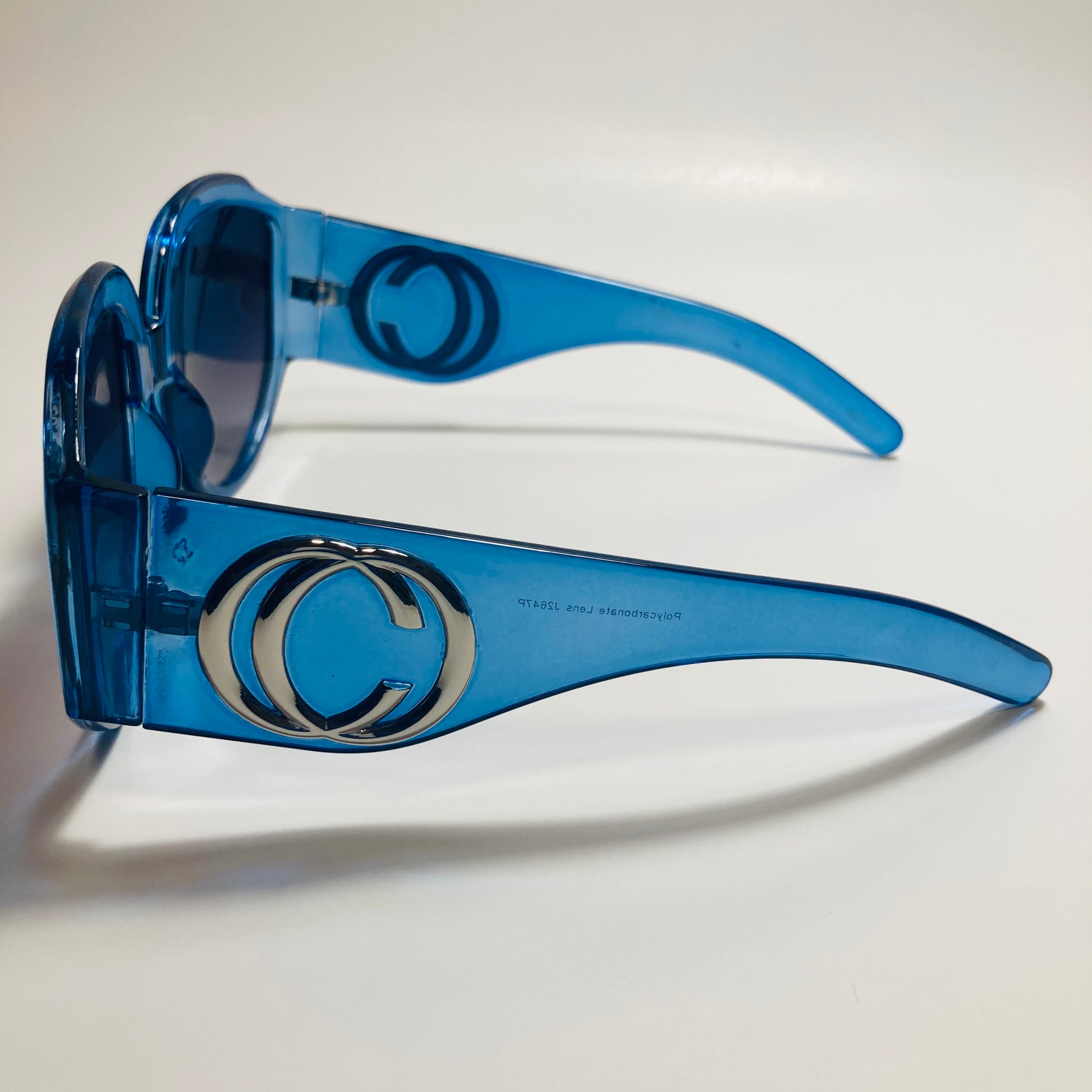 womens blue and black oversize round sunglasses