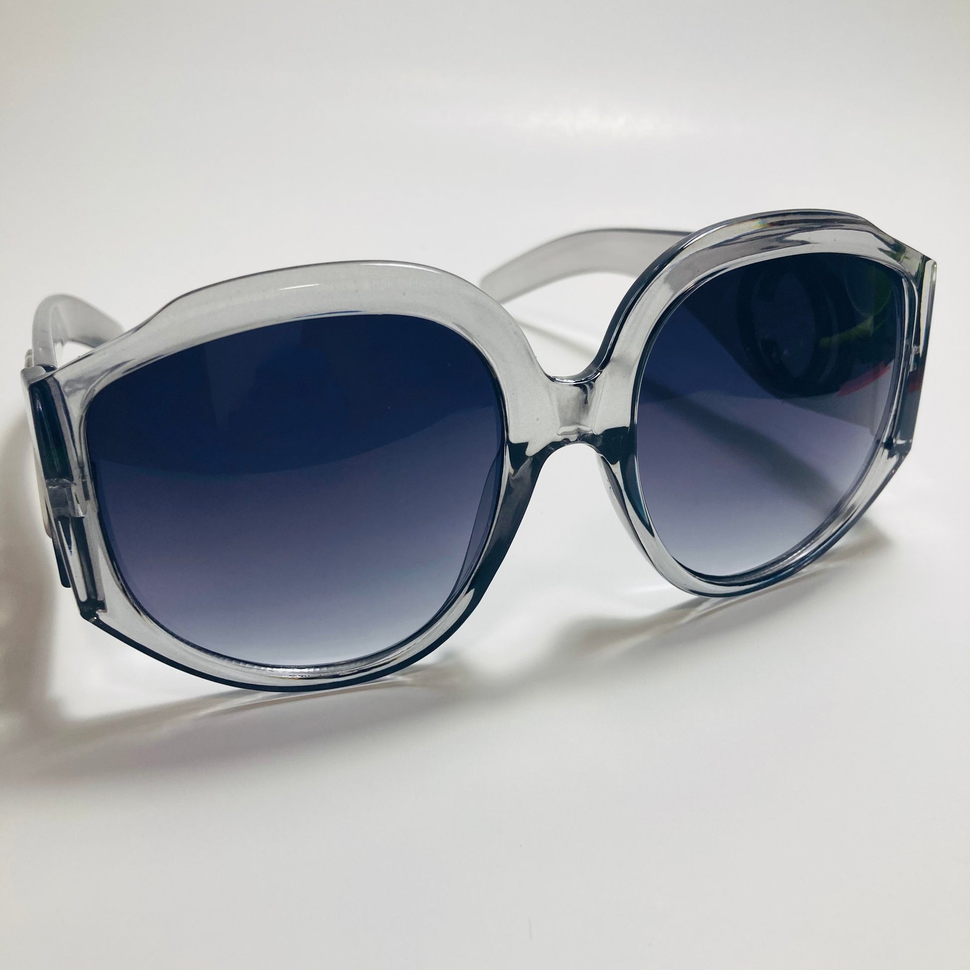 womens gray and black oversize round sunglasses