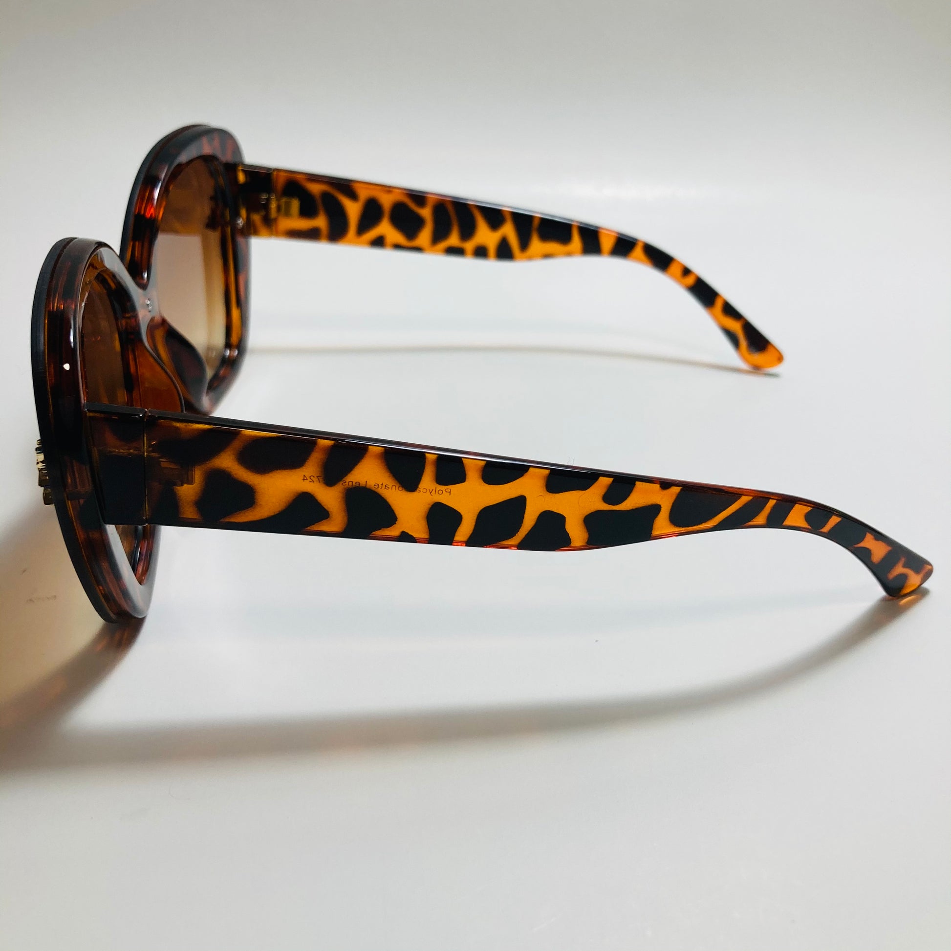 womens brown oversize cat eye sunglasses