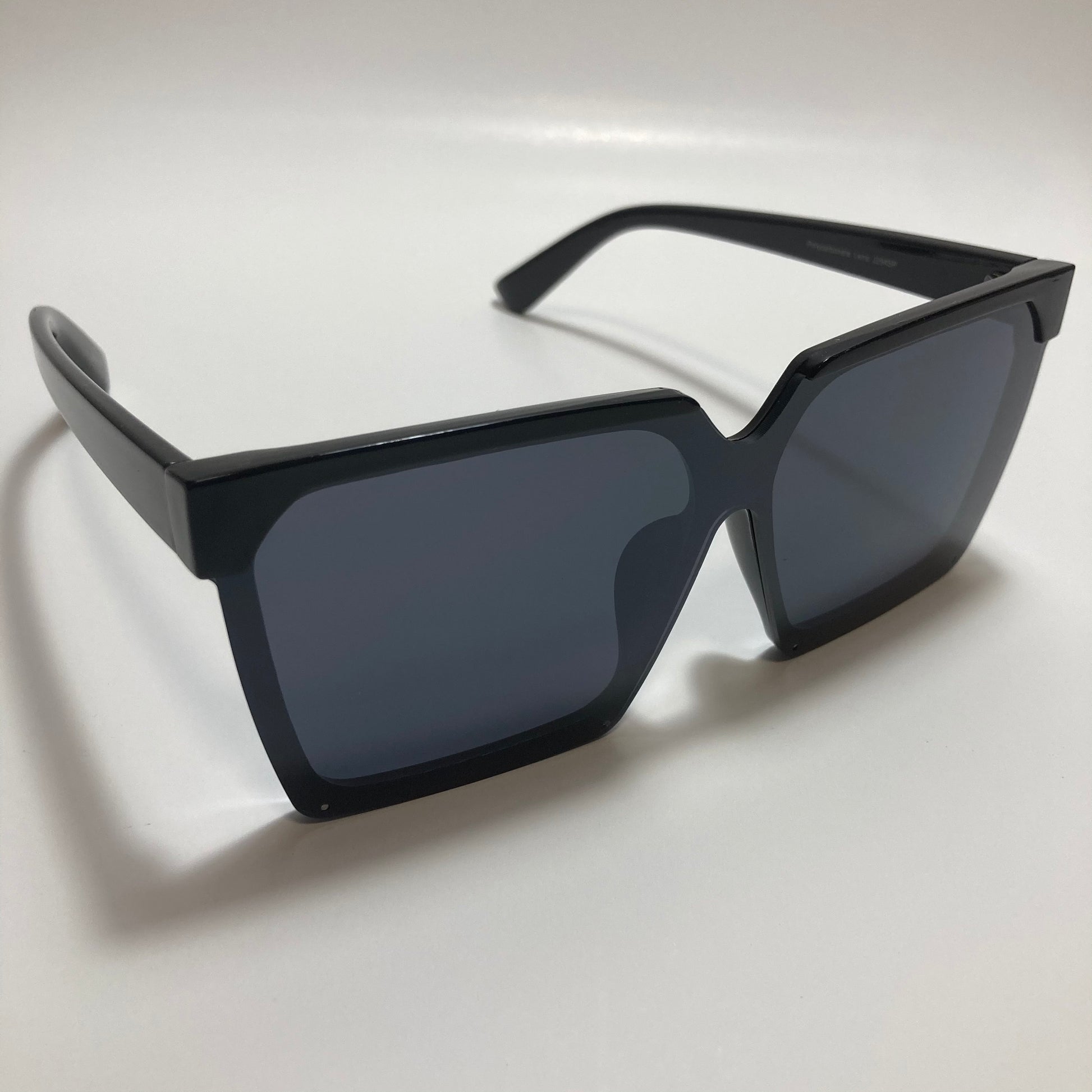 womens black square sunglasses