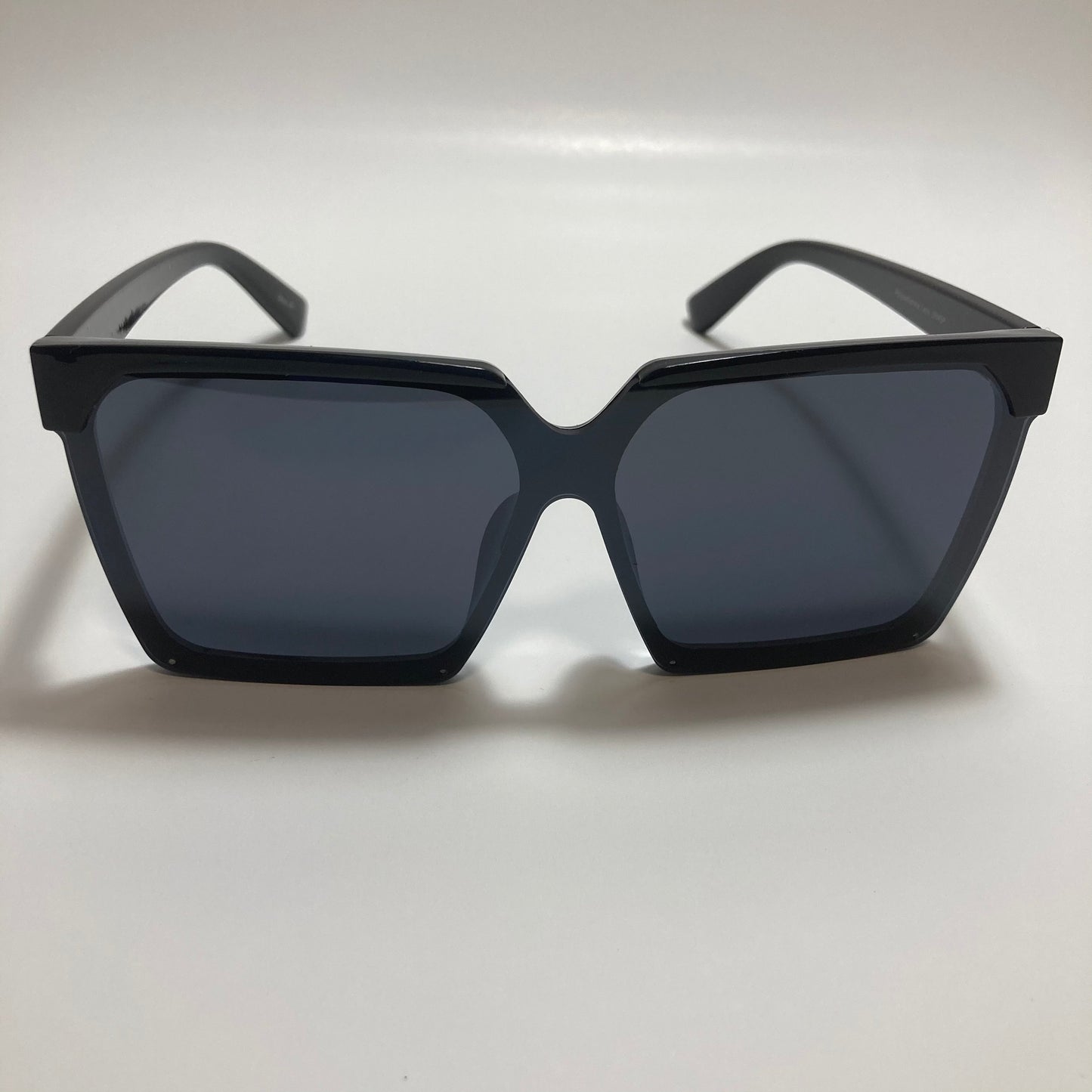 womens black square sunglasses