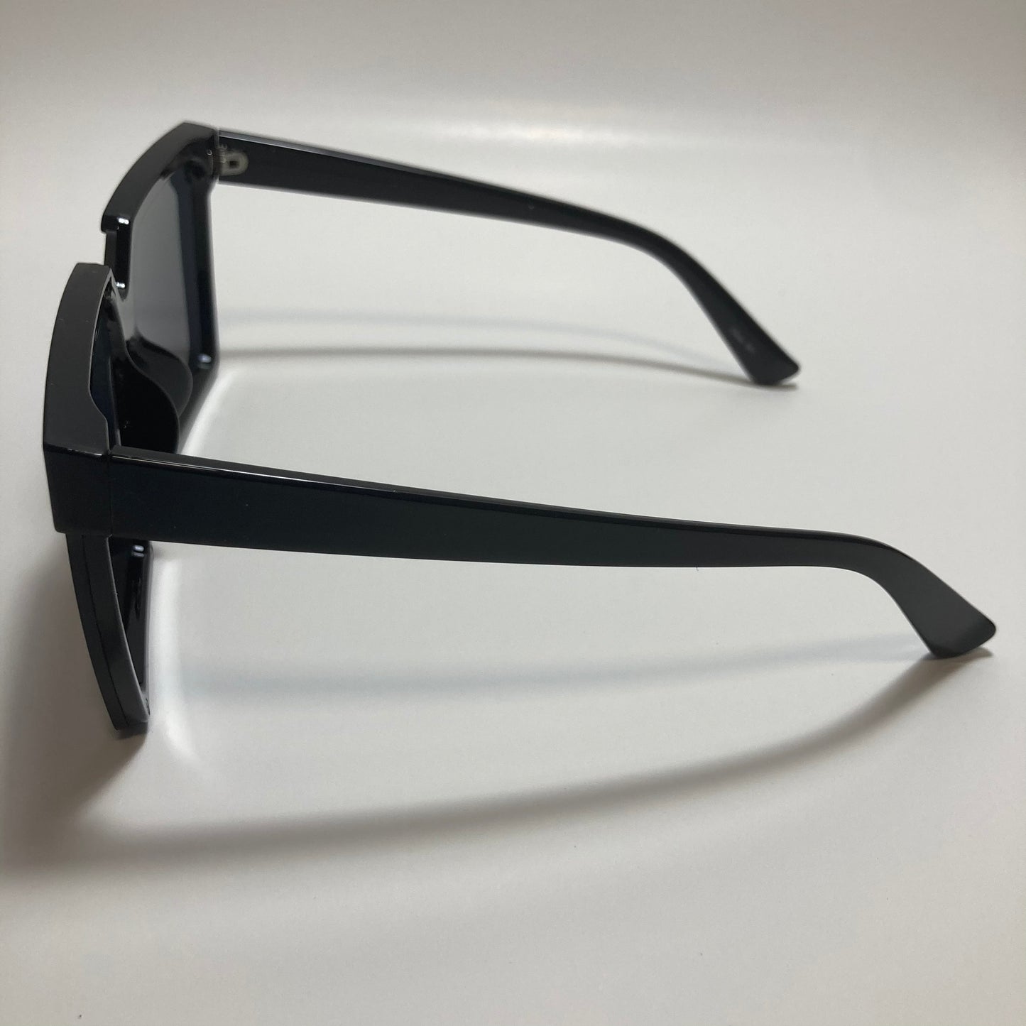 womens black square sunglasses