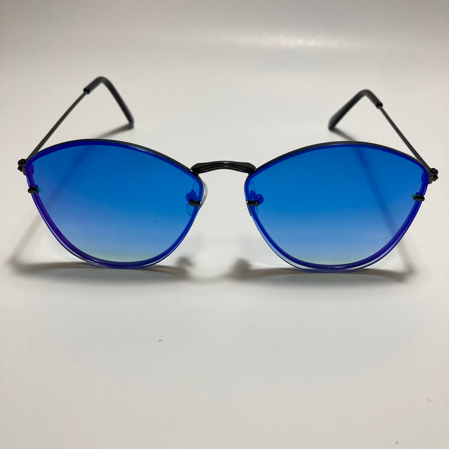 womens black and blue mirrored sunglasses